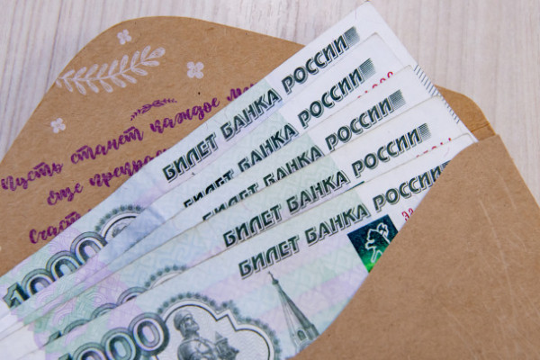 Только 13% россиян уверены, что получат "13-ю зарплату"