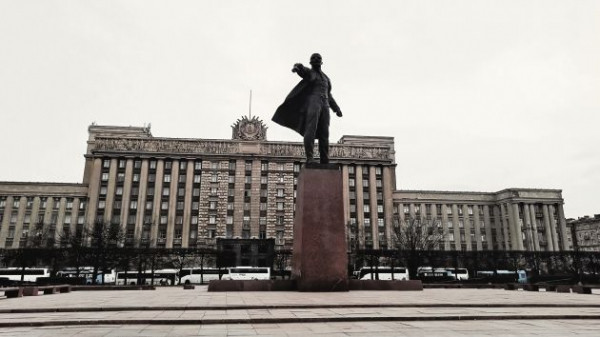 Необычайные похождения самого высокого петербургского Вождя &nbsp;