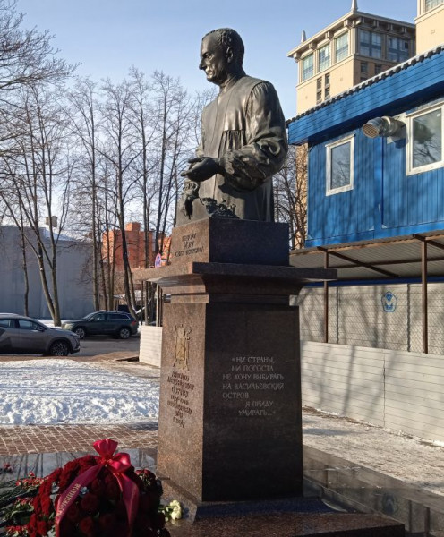 Миф решает. Как Собчак вернул Петербург