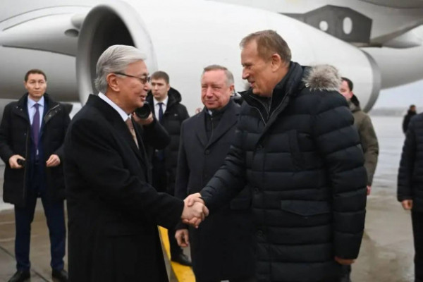 Дрозденко встречает лидеров ЕАЭС, а Петербург - традиционные пробки