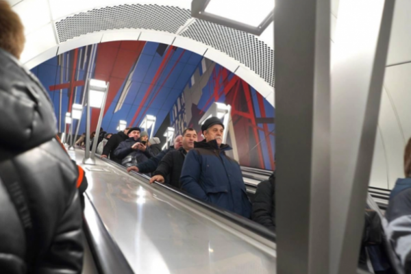 На новых станция метро Петербурге испытали экскалаторы. &laquo;Путиловская&raquo; и &laquo;Юго-Западная&raquo; появились на картах