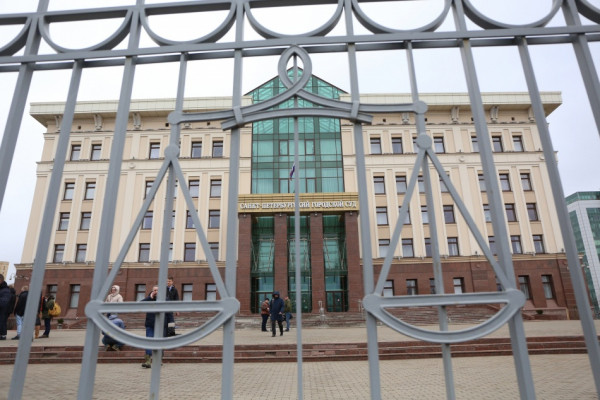 В Мариинской больнице Петербурга выявлены нарушения после гибели музыканта В Мариинской больнице Петербурга выявлены нарушения после гибели музыканта