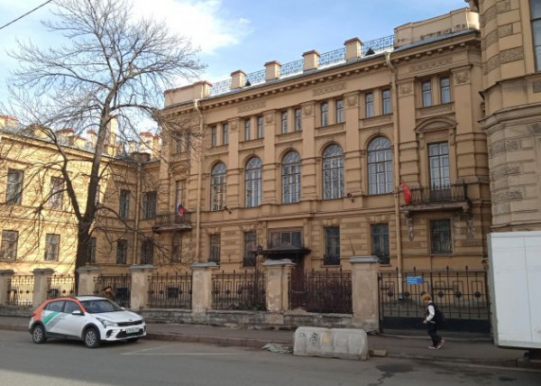 &laquo;Отстреливаясь, ранил сотрудника&raquo;. Феномен подростковой банды и высшая мера ее Короля&nbsp;