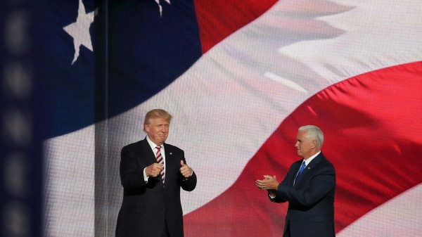 В Европе Трампа сравнили с Гринчем, похитившим Рождество