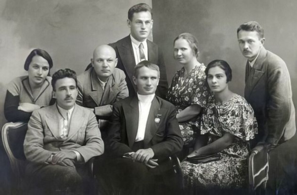 Бой с генами трижды необразованного академика Трофима Бой с генами трижды необразованного академика Трофима