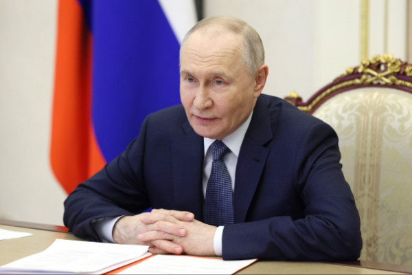 Песков: Путин инициативно Зеленского никуда не приглашал
