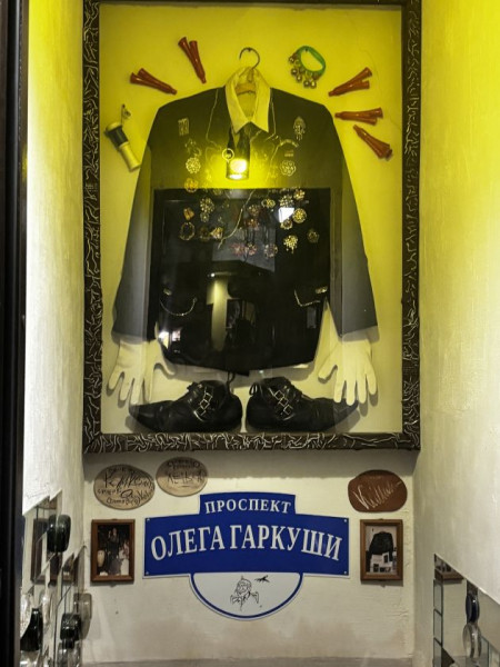 «Стучать будете?» Гаркуша – о ленинградских рокерах в объективе КГБ «Стучать будете?» Гаркуша – о ленинградских рокерах в объективе КГБ