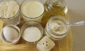 Пышные панкейки на молоке классические на сковороде Пышные панкейки на молоке классические на сковороде