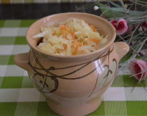 Сочная и хрустящая квашеная капуста &mdash; очень простой способ
