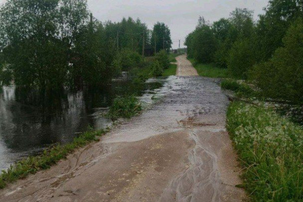&laquo;Лебедь утонул, дрова уплыли&raquo;. Деревни уходят под воду