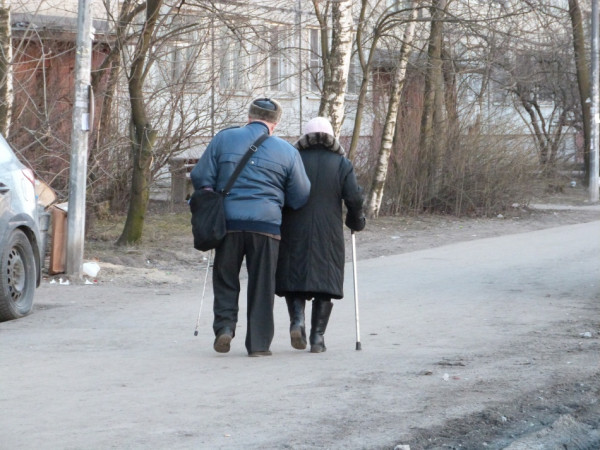 МВД назвало три возрастные группы курьеров в мошеннических схемах