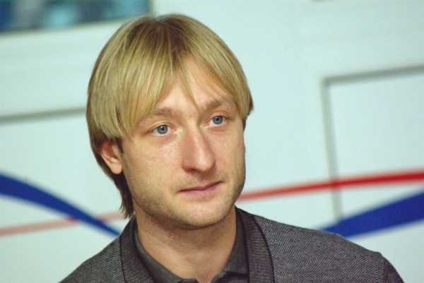 День рождения сына Плющенко вызвал волну сочувствия и споров в сети