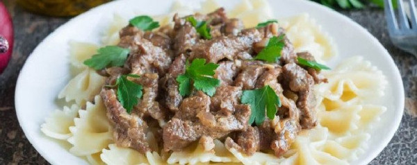 Классический бефстроганов из говядины
