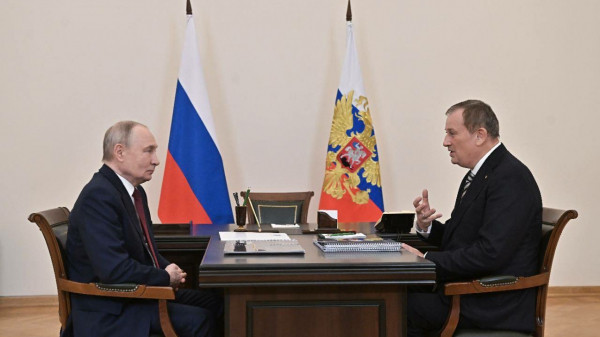 На встрече с Дрозденко Путин одобрил реконструкцию Выборга и проект очищения Ладоги На встрече с Дрозденко Путин одобрил реконструкцию Выборга и проект очищения Ладоги