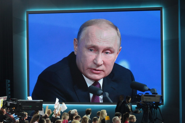 Владимир Путин обратился к россиянам в День защитника Отечества 2026 Владимир Путин обратился к россиянам в День защитника Отечества 2026