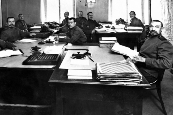 Самоубийство лучшего агента. Сегодня бы сказали, что ФСБ зачищает своих