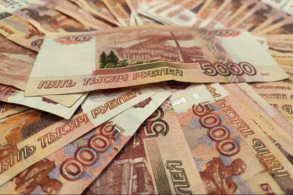 Пенсионерка из Ленобласти, ставшая жертвой мошенников, получила обратно полмиллиона рублей Пенсионерка из Ленобласти, ставшая жертвой мошенников, получила обратно полмиллиона рублей