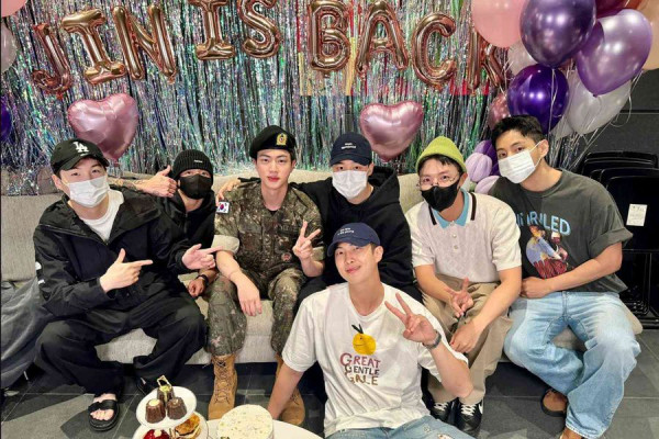 Глобальный камбэк: BTS возвращаются на сцену с прямой трансляцией на Netflix