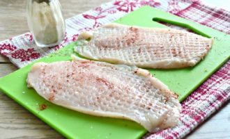 Филе куриной грудки на сковороде Филе куриной грудки на сковороде