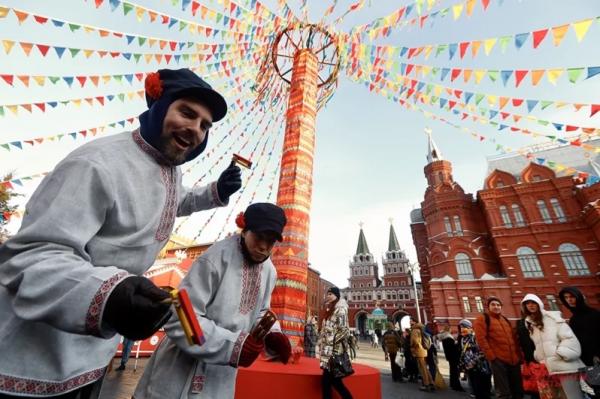 
        Блины впрок. Как не стоять всю Масленицу со сковородой в руке    