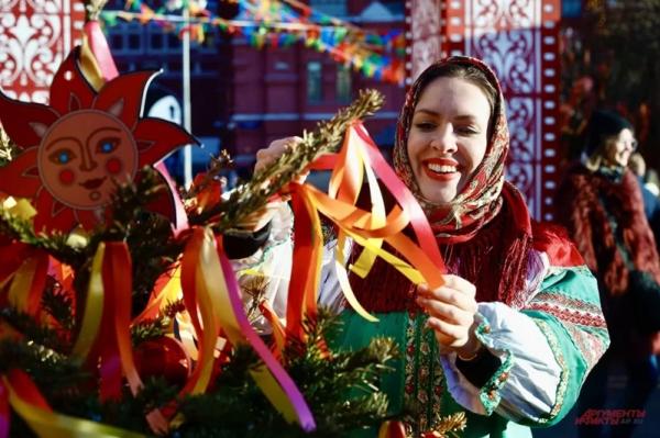 
        Блины впрок. Как не стоять всю Масленицу со сковородой в руке    