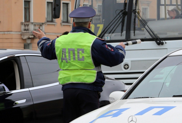 Погоня с выстрелами: в Ленобласти полицейские остановили пьяного водителя Погоня с выстрелами: в Ленобласти полицейские остановили пьяного водителя