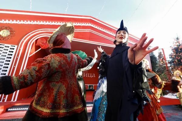 
        Блины впрок. Как не стоять всю Масленицу со сковородой в руке    