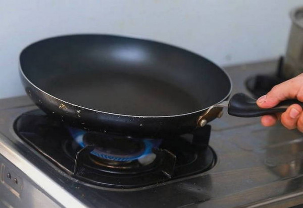 Филе куриной грудки на сковороде Филе куриной грудки на сковороде