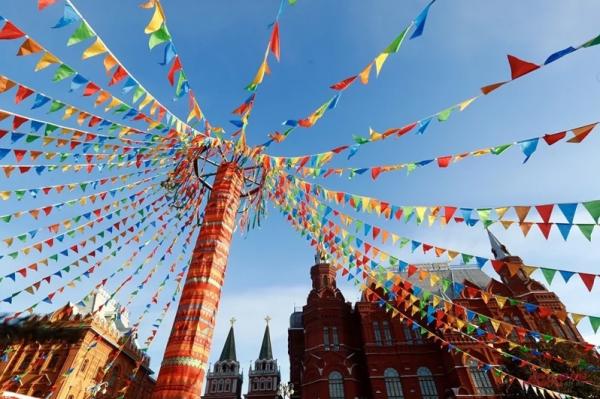 
        Блины впрок. Как не стоять всю Масленицу со сковородой в руке    