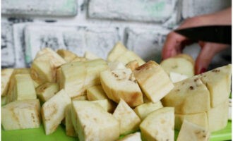 Баклажаны &laquo;как грибы&raquo; на сковороде