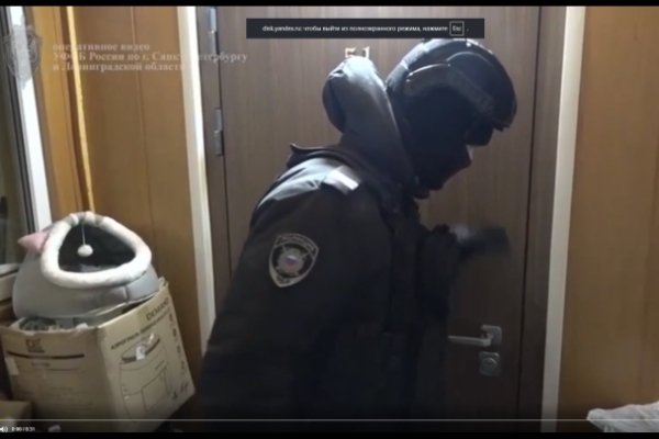 Стало известно, какой мусор разбудил в квартирах Петербурга бизнесмена и бывшую жену главы Тихвинского района