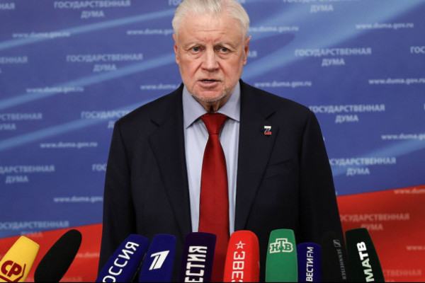 &laquo;Откуда нам знать&raquo;. Кого эсеры Ленобласти считают идиотами