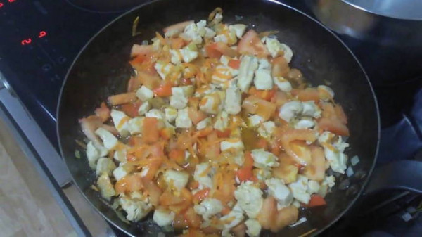 Филе куриной грудки на сковороде Филе куриной грудки на сковороде