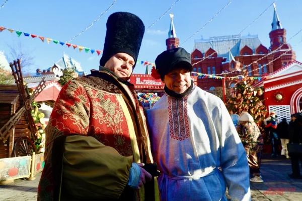 
        Блины впрок. Как не стоять всю Масленицу со сковородой в руке    