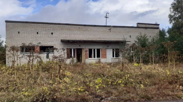 Три бани-&laquo;заброшки&raquo; под Выборгом продадут. В них мылся советский человек