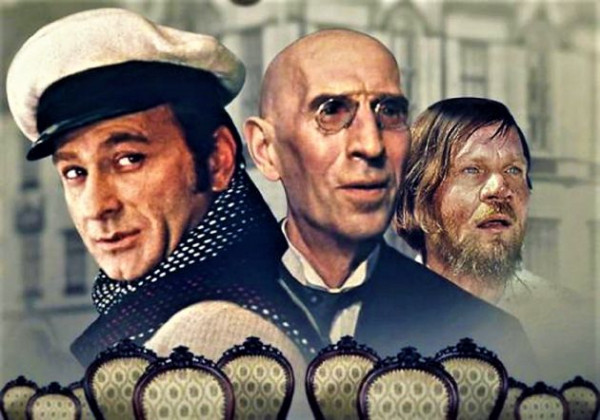 Остап Бендер, он же - девушка из варьете. 20 раз по 12 стульев Остап Бендер, он же - девушка из варьете. 20 раз по 12 стульев