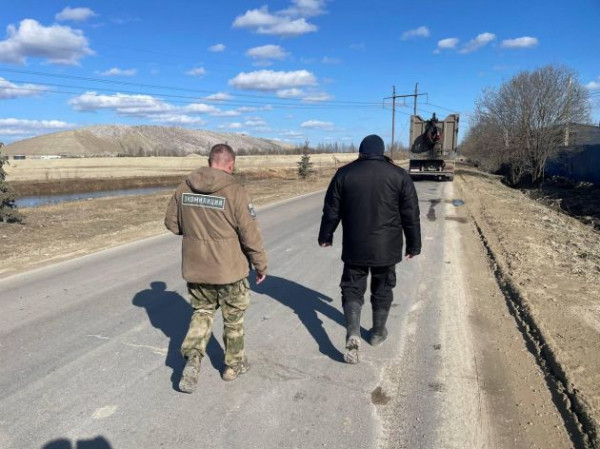 У полигона &laquo;Новый Свет&raquo; Эконадзор Ленобласти проверял грузовики с отходами, наказана треть шоферов