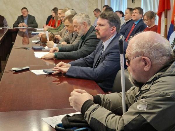 В Петербурге озвучили предложения по улучшению транспорта и инфраструктуры для инвалидов