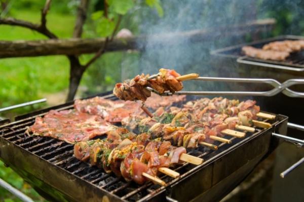 
        Вкусная, но опасная корочка. Как снизить вред жареного мяса    