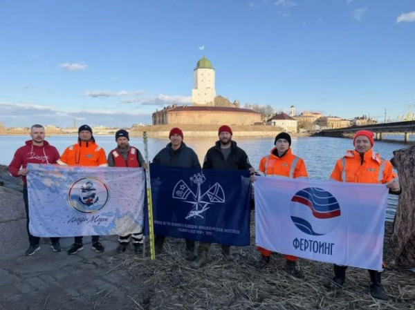 Стало известно, фрагменты каких старинных судов лежали в воде у Выборгского замка