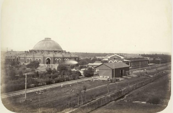 Русская показуха. Зачем красили рельсы от Петербурга до Москвы