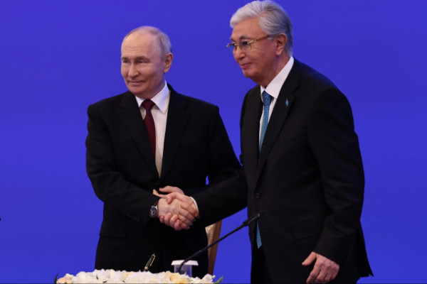 Владимир Путин завершил госвизит в Казахстан
