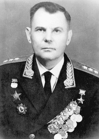 "Вам корыто". Как Сталин и Хрущев реагировали на МИГ, сбивший шведский "Дуглас" "Вам корыто". Как Сталин и Хрущев реагировали на МИГ, сбивший шведский "Дуглас"