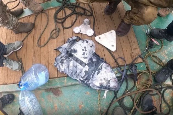 &laquo;За крючки зацепишься и взрыв&raquo;. Как минировали газовоз для Усть-Луги