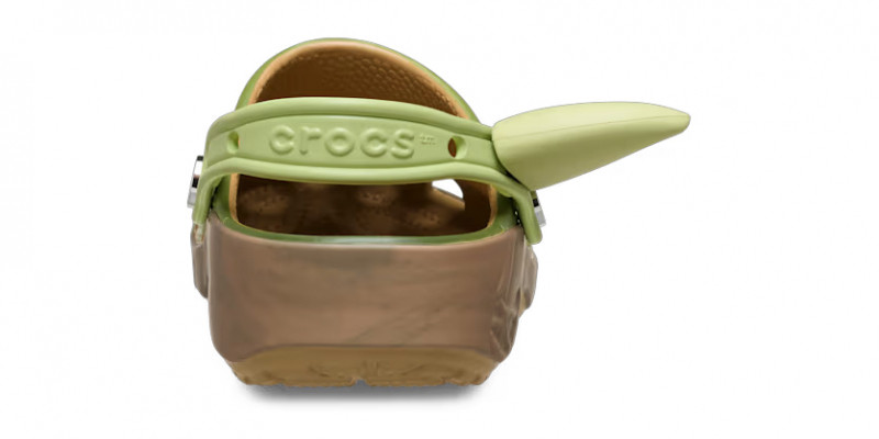 Ко Дню &laquo;Звёздных войн&raquo;: Crocs выпустила сабо по &laquo;Мандалорцу и Грогу&raquo; и классической трилогии