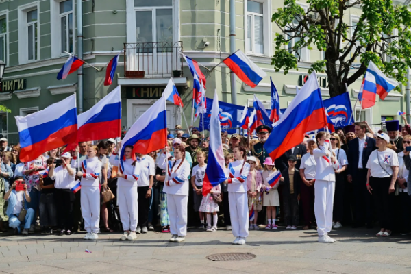 Ленобласть отмечает День России концертами и народными гуляниями