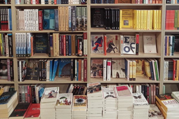 За год в Петербурге закрылось 16 книжных, а Ленобласть не вошла в Топ-25 по книжной торговле