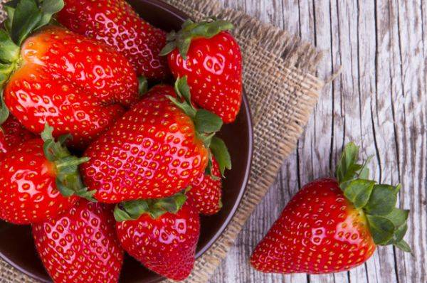
        Летний бум. Самые вкусные и креативные рецепты с ягодами    