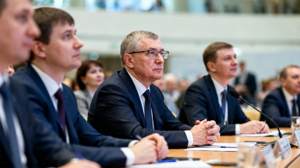 Экономика Петербурга: споры о будущем и производительности труда Экономика Петербурга: споры о будущем и производительности труда