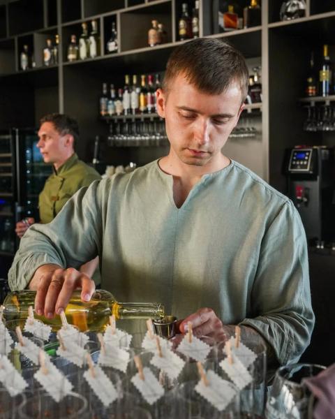 
        Еда как путешествие во времени. В Крыму соединили высокую кухню с историей    